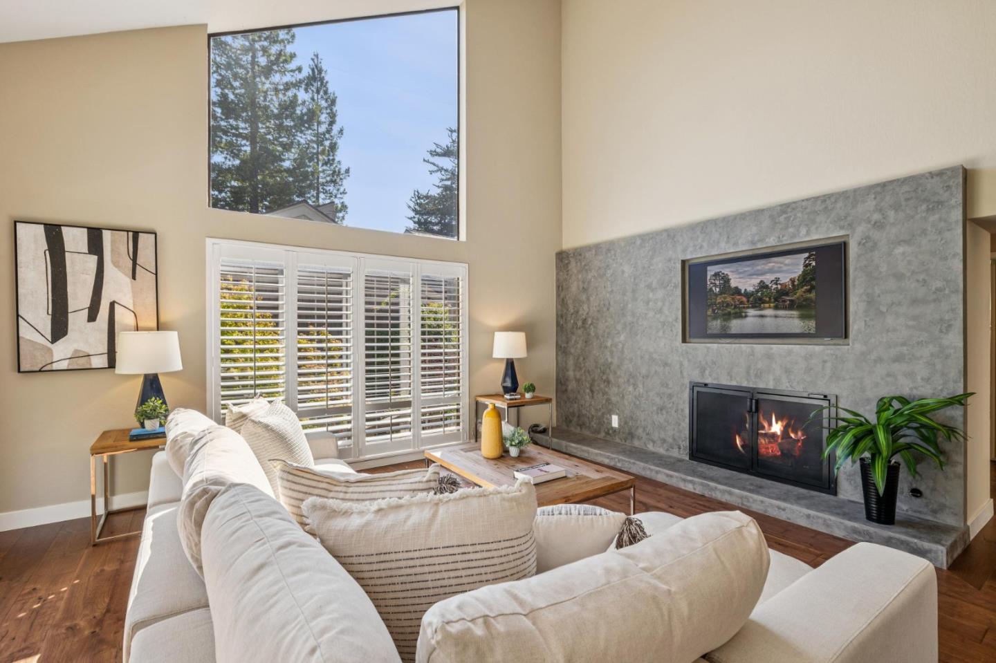 Detail Gallery Image 6 of 27 For 404 Ridge Gate Rd, Orinda,  CA 94563 - 3 Beds | 2 Baths