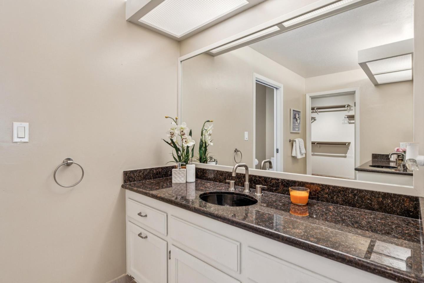 Detail Gallery Image 9 of 27 For 404 Ridge Gate Rd, Orinda,  CA 94563 - 3 Beds | 2 Baths
