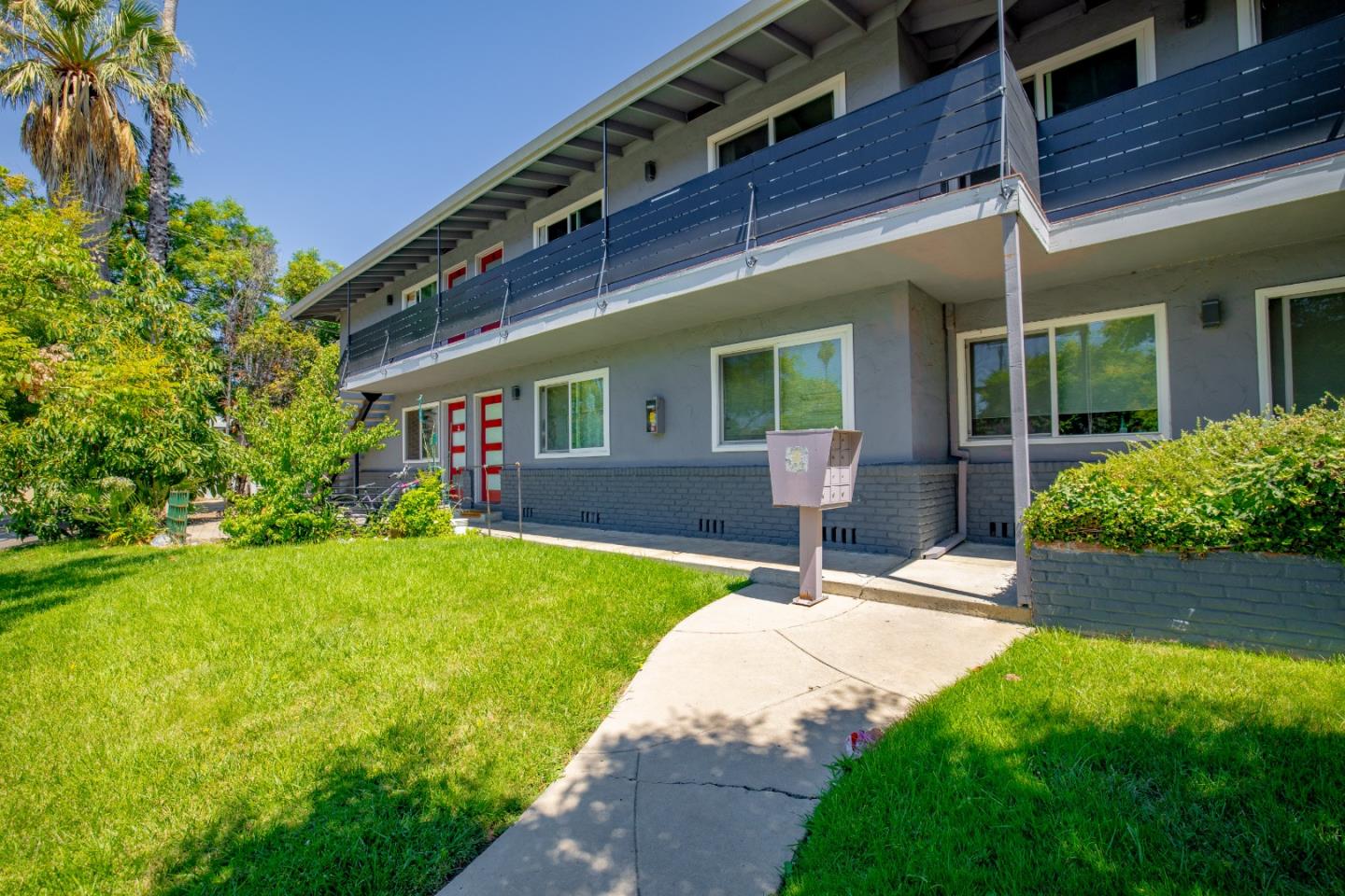 Detail Gallery Image 5 of 32 For 430 Dunster Dr, Campbell,  CA 95008 - – Beds | – Baths