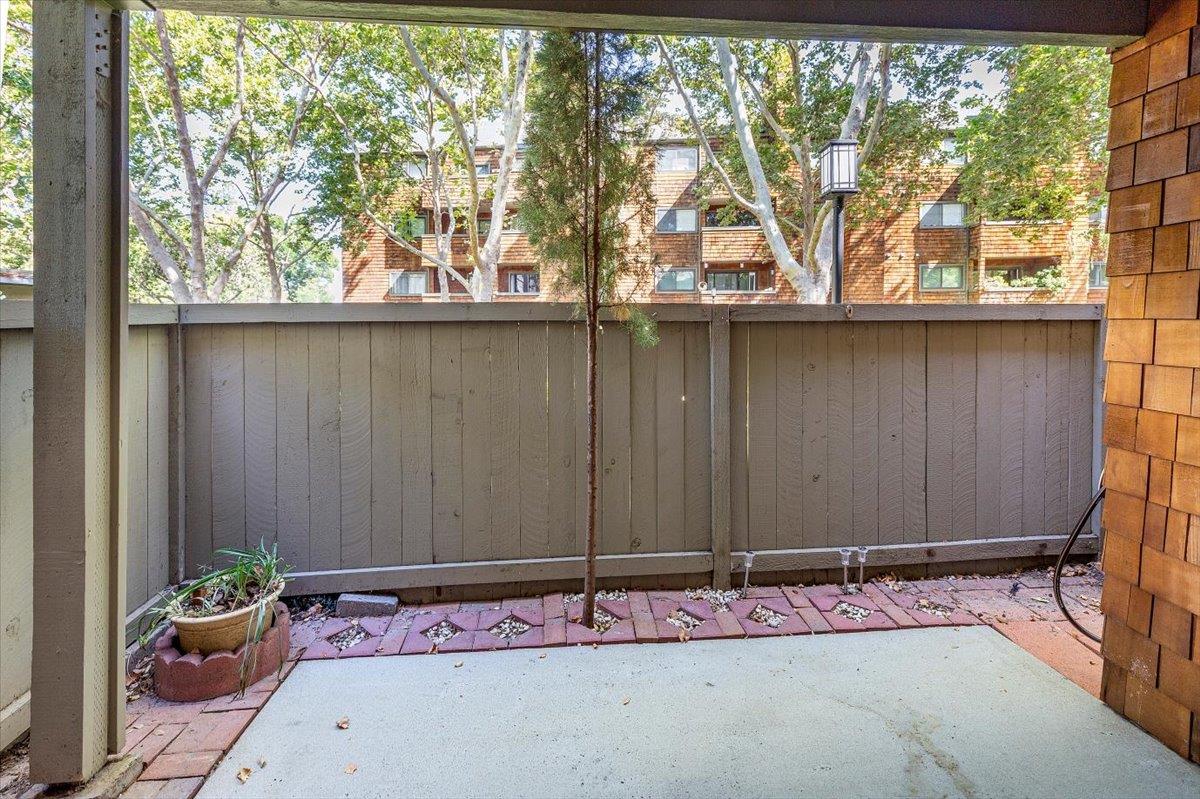 Detail Gallery Image 16 of 23 For 2305 La Terrace Cir, San Jose,  CA 95123 - 1 Beds | 1 Baths