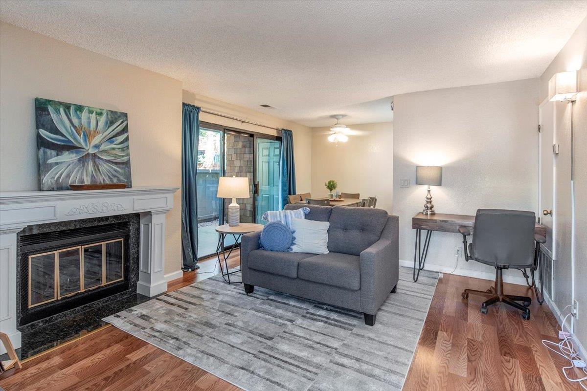 Detail Gallery Image 3 of 23 For 2305 La Terrace Cir, San Jose,  CA 95123 - 1 Beds | 1 Baths