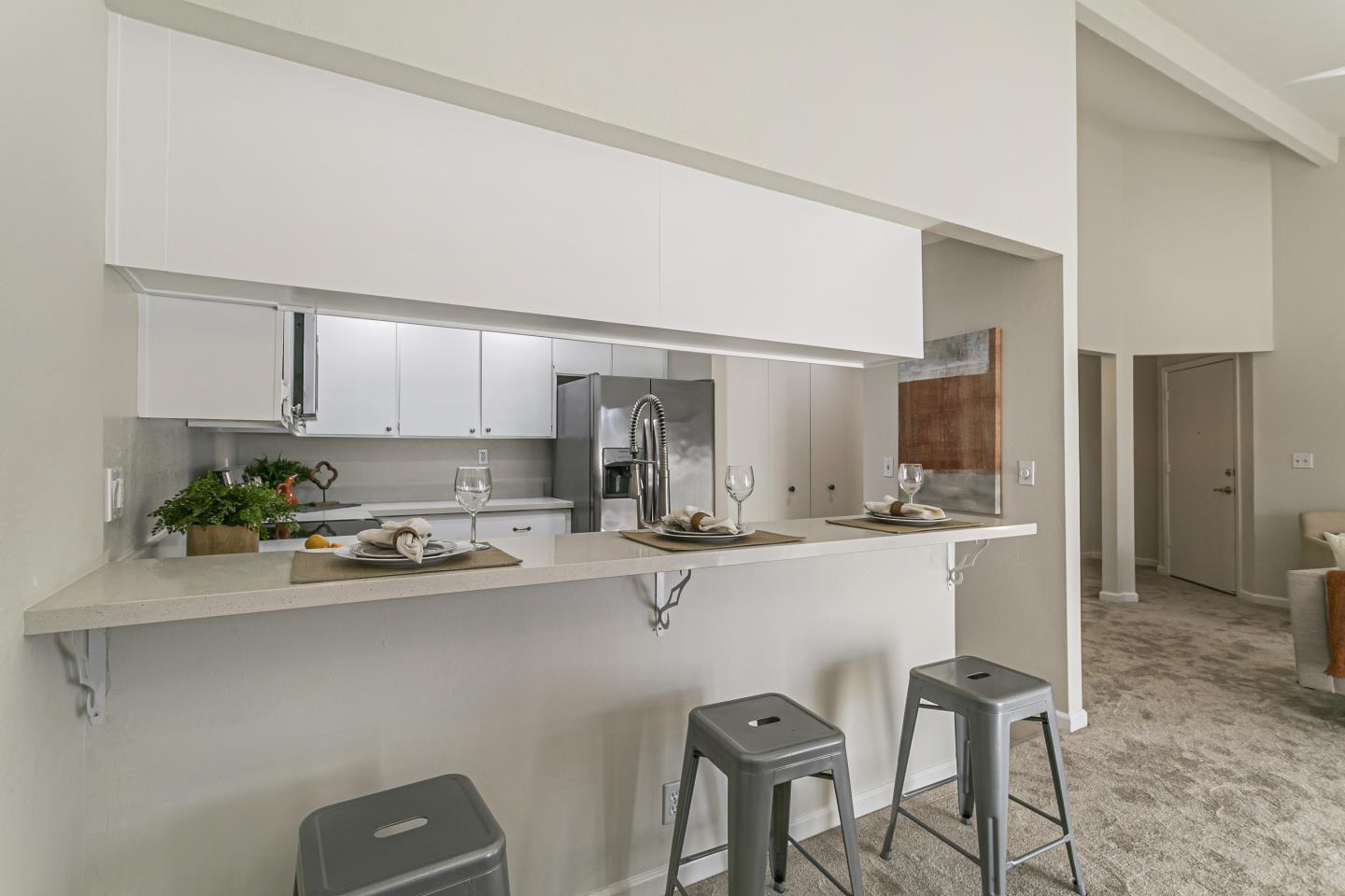 Detail Gallery Image 10 of 30 For 2206 Almaden Road Rd #B,  San Jose,  CA 95125 - 2 Beds | 2 Baths