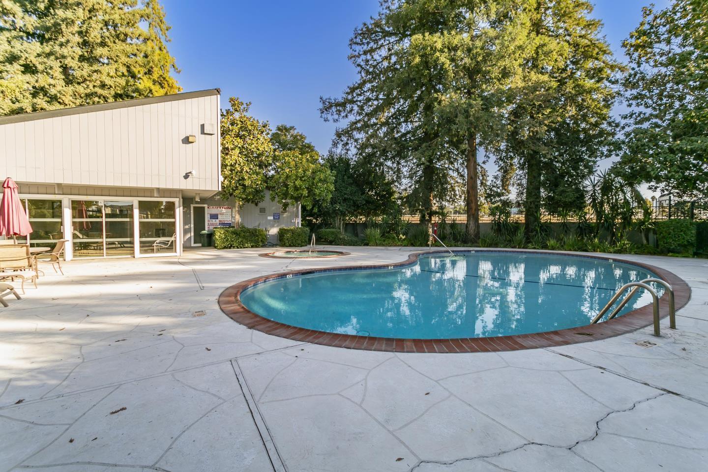 Detail Gallery Image 28 of 30 For 2206 Almaden Road Rd #B,  San Jose,  CA 95125 - 2 Beds | 2 Baths