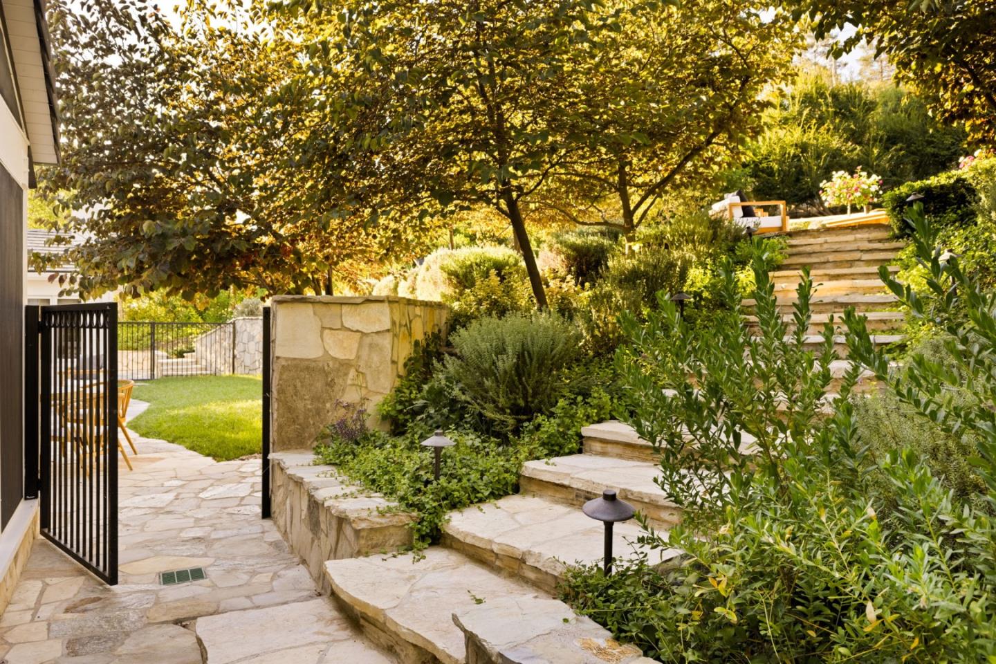 Detail Gallery Image 13 of 59 For 24153 Long Valley Rd, Hidden Hills,  CA 91302 - 5 Beds | 4/1 Baths