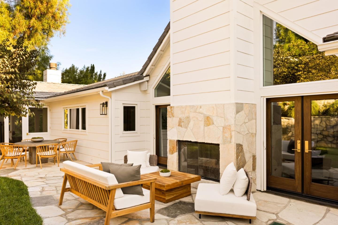 Detail Gallery Image 15 of 59 For 24153 Long Valley Rd, Hidden Hills,  CA 91302 - 5 Beds | 4/1 Baths