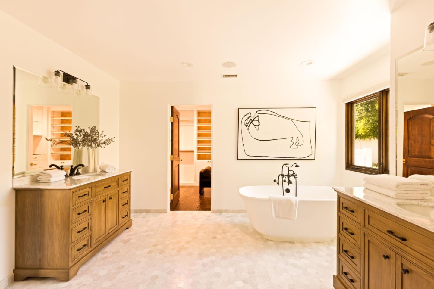 Detail Gallery Image 24 of 59 For 24153 Long Valley Rd, Hidden Hills,  CA 91302 - 5 Beds | 4/1 Baths