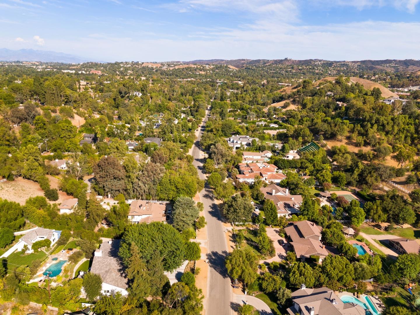 Detail Gallery Image 56 of 59 For 24153 Long Valley Rd, Hidden Hills,  CA 91302 - 5 Beds | 4/1 Baths