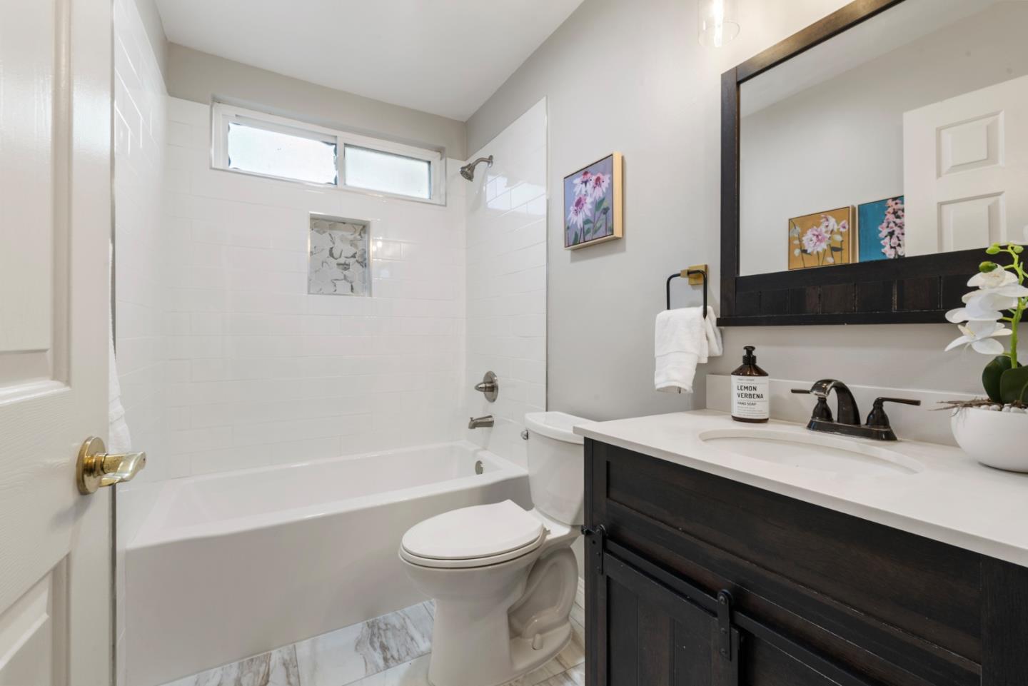 Detail Gallery Image 14 of 24 For 4824 Rue Calais, San Jose,  CA 95136 - 4 Beds | 2 Baths