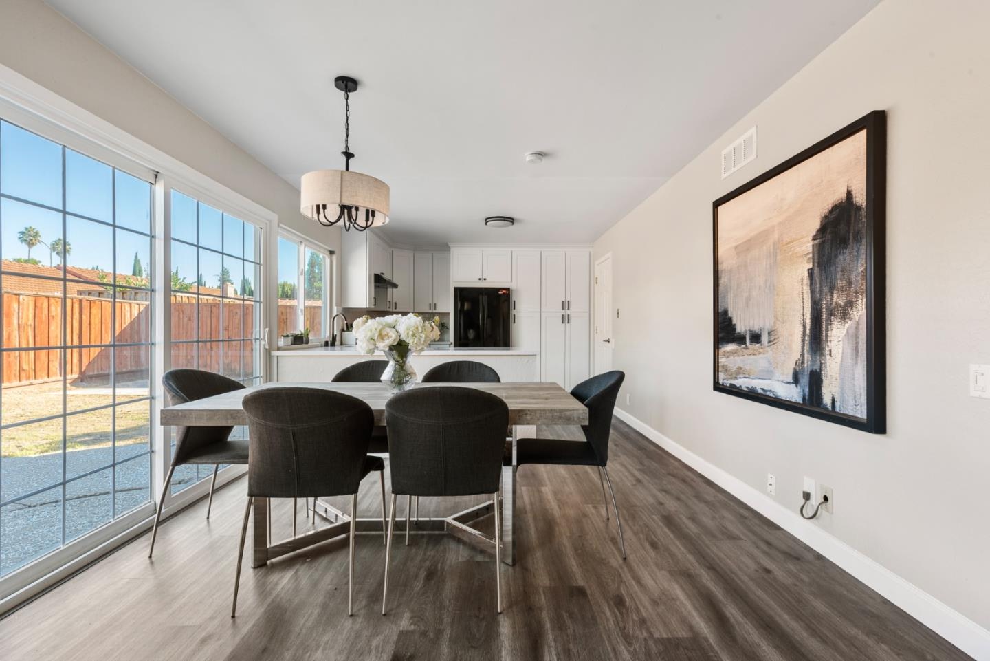 Detail Gallery Image 4 of 24 For 4824 Rue Calais, San Jose,  CA 95136 - 4 Beds | 2 Baths