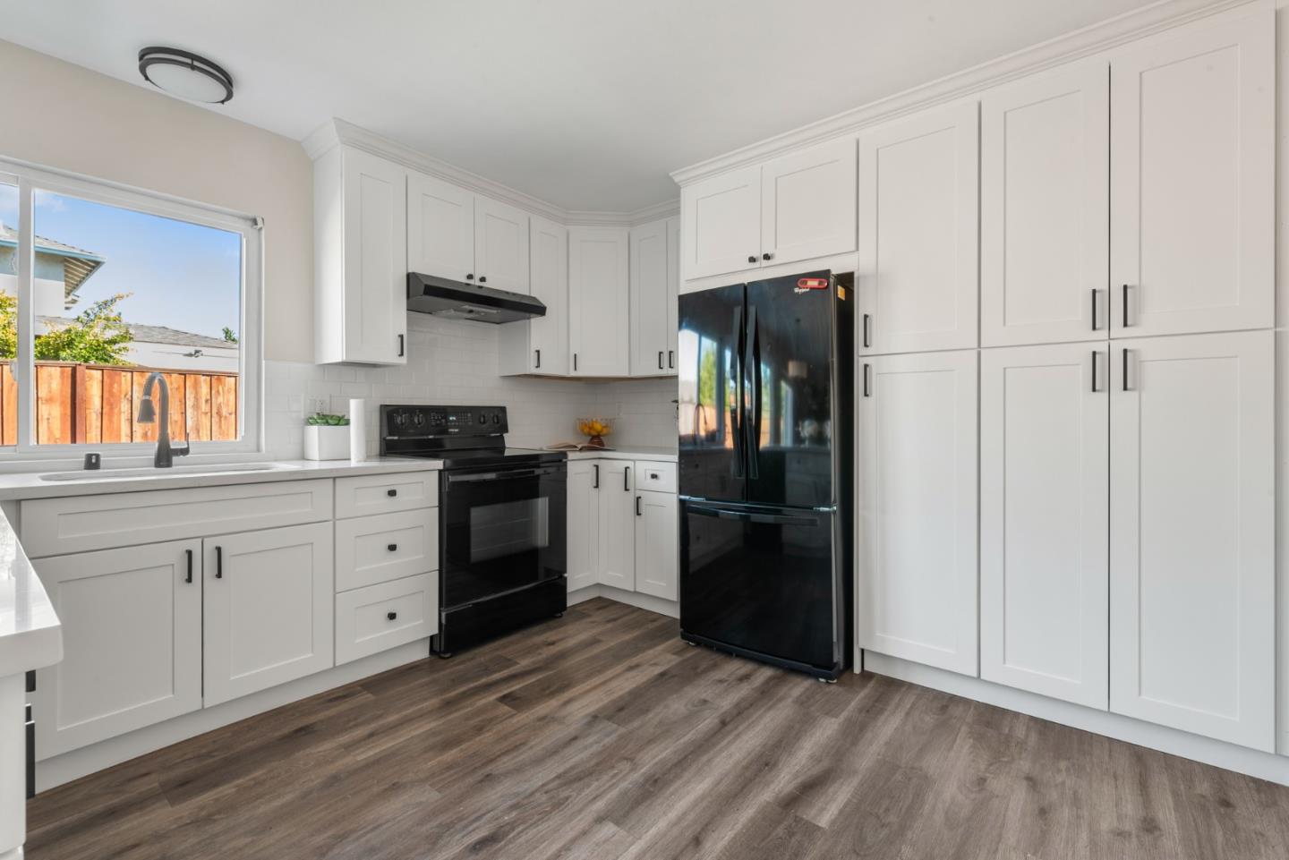 Detail Gallery Image 7 of 24 For 4824 Rue Calais, San Jose,  CA 95136 - 4 Beds | 2 Baths