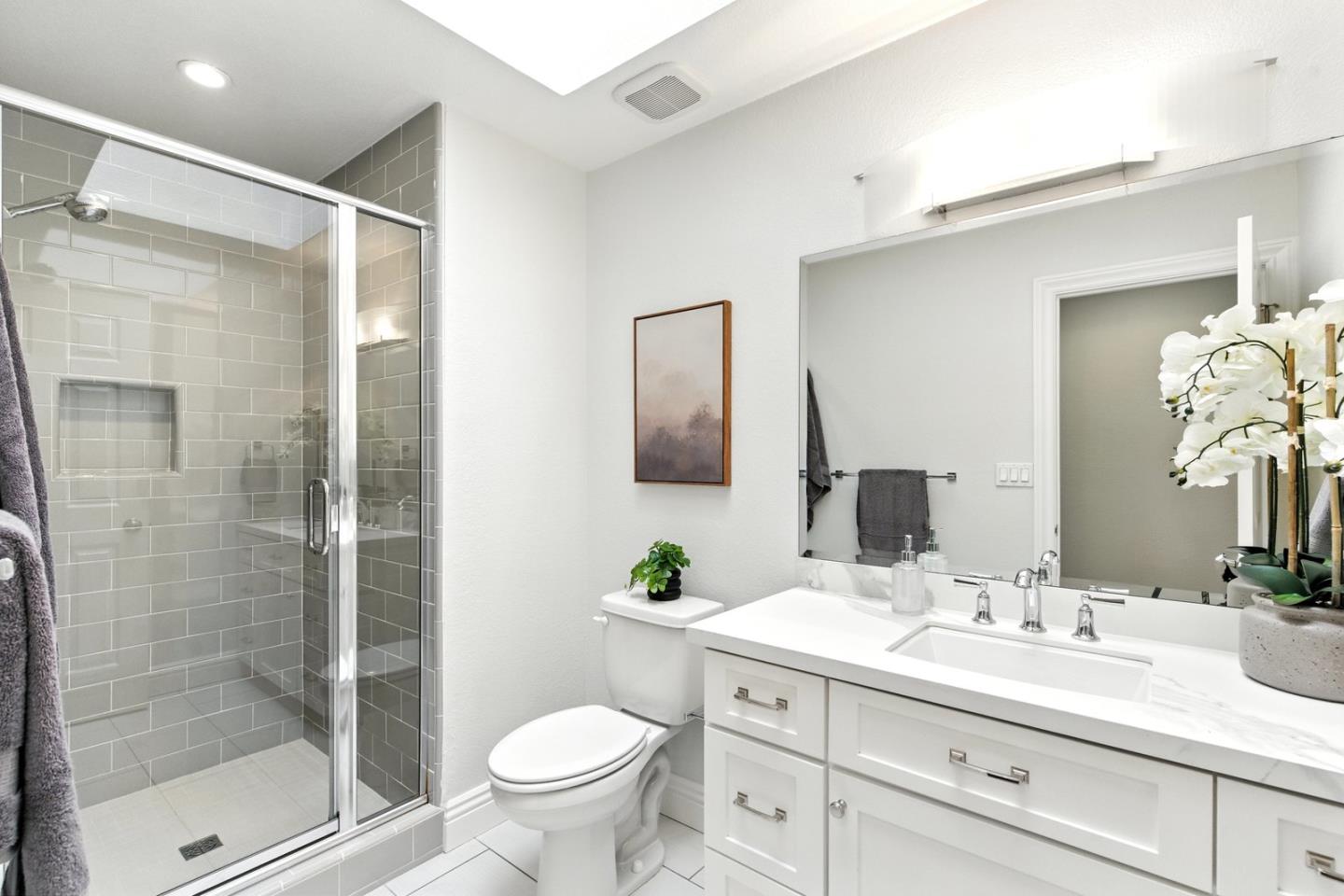 Detail Gallery Image 18 of 38 For 3165 Meadowlands Ln, San Jose,  CA 95135 - 4 Beds | 3 Baths