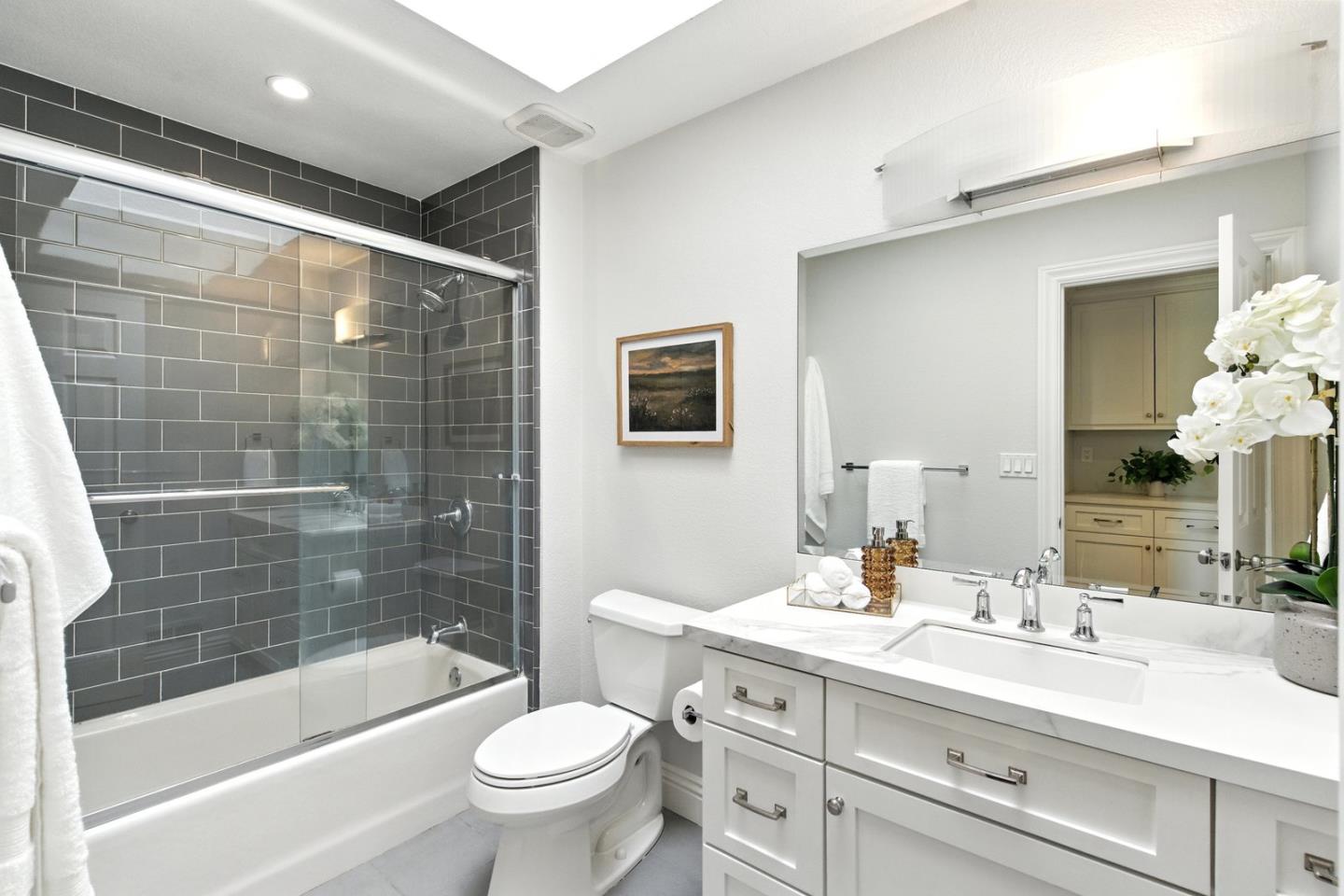 Detail Gallery Image 21 of 38 For 3165 Meadowlands Ln, San Jose,  CA 95135 - 4 Beds | 3 Baths