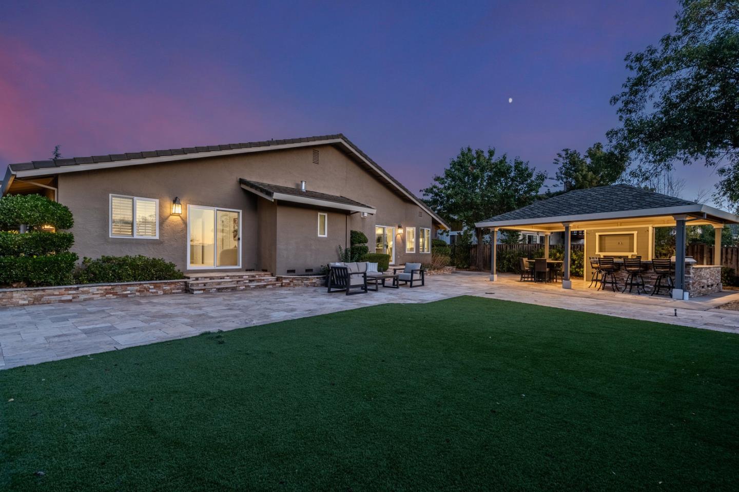 Detail Gallery Image 31 of 38 For 3165 Meadowlands Ln, San Jose,  CA 95135 - 4 Beds | 3 Baths