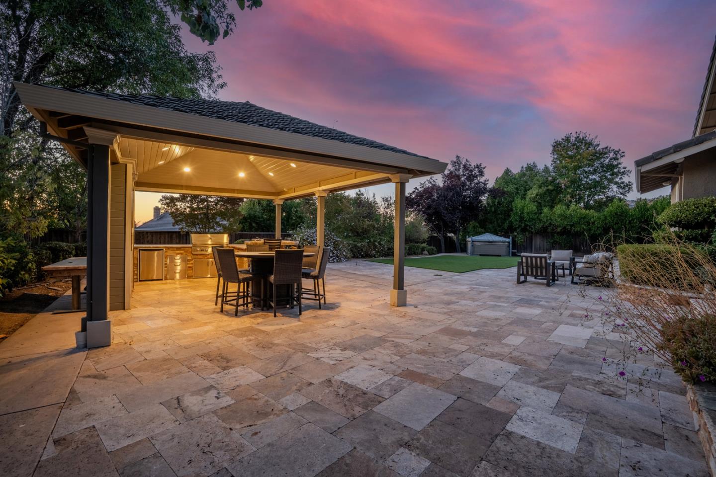Detail Gallery Image 32 of 38 For 3165 Meadowlands Ln, San Jose,  CA 95135 - 4 Beds | 3 Baths