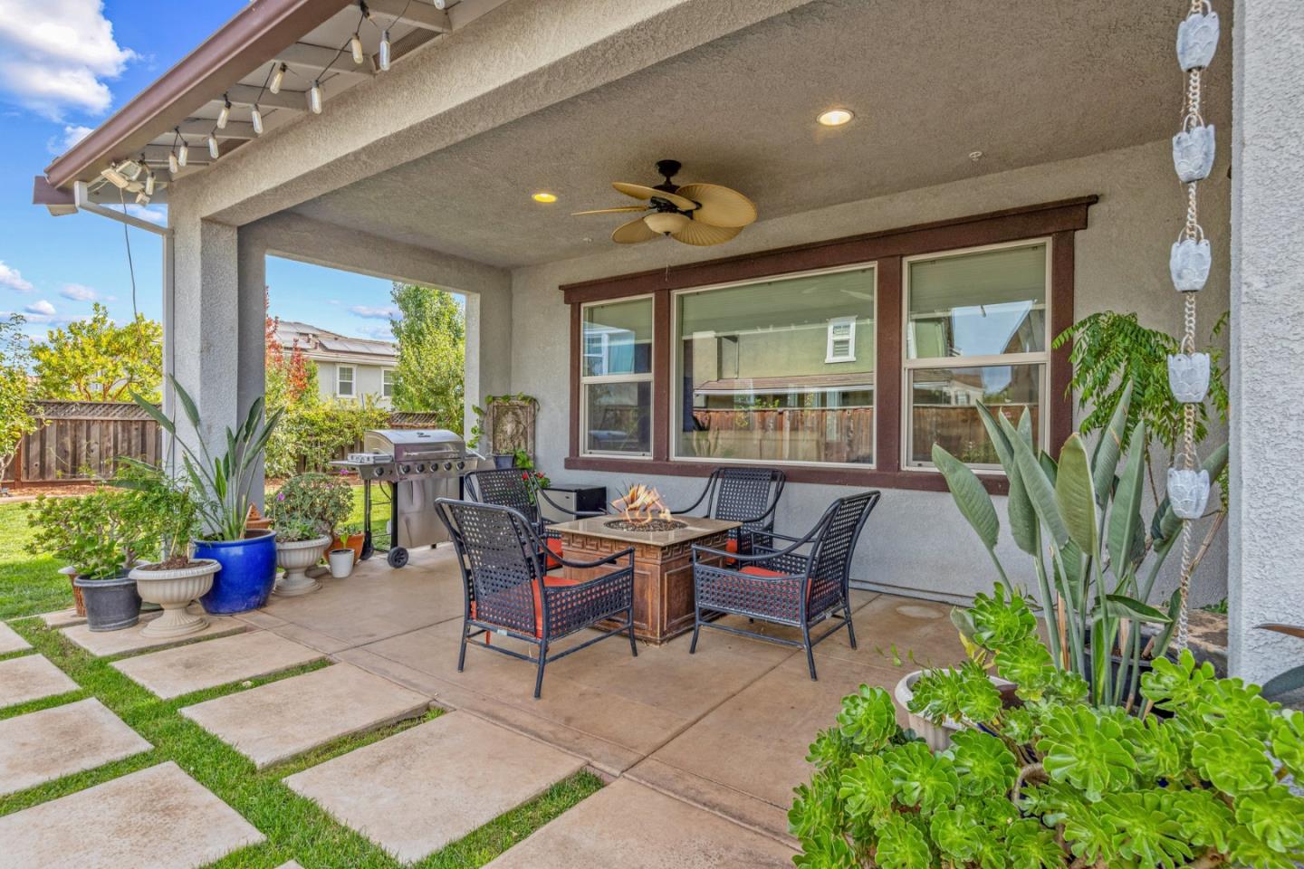 Detail Gallery Image 23 of 34 For 1145 Oak Brook Way, Gilroy,  CA 95020 - 5 Beds | 4/1 Baths