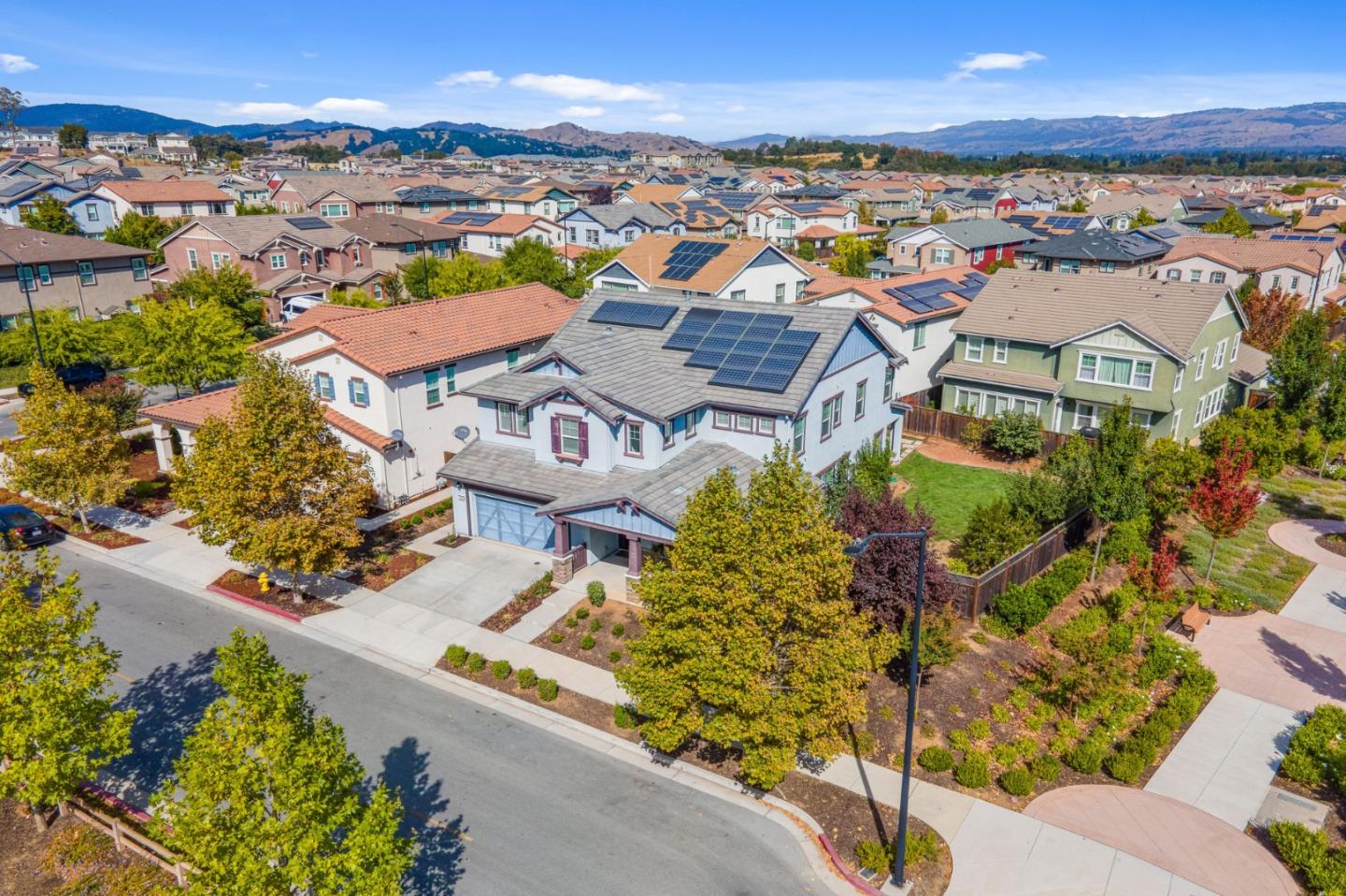 Detail Gallery Image 27 of 34 For 1145 Oak Brook Way, Gilroy,  CA 95020 - 5 Beds | 4/1 Baths
