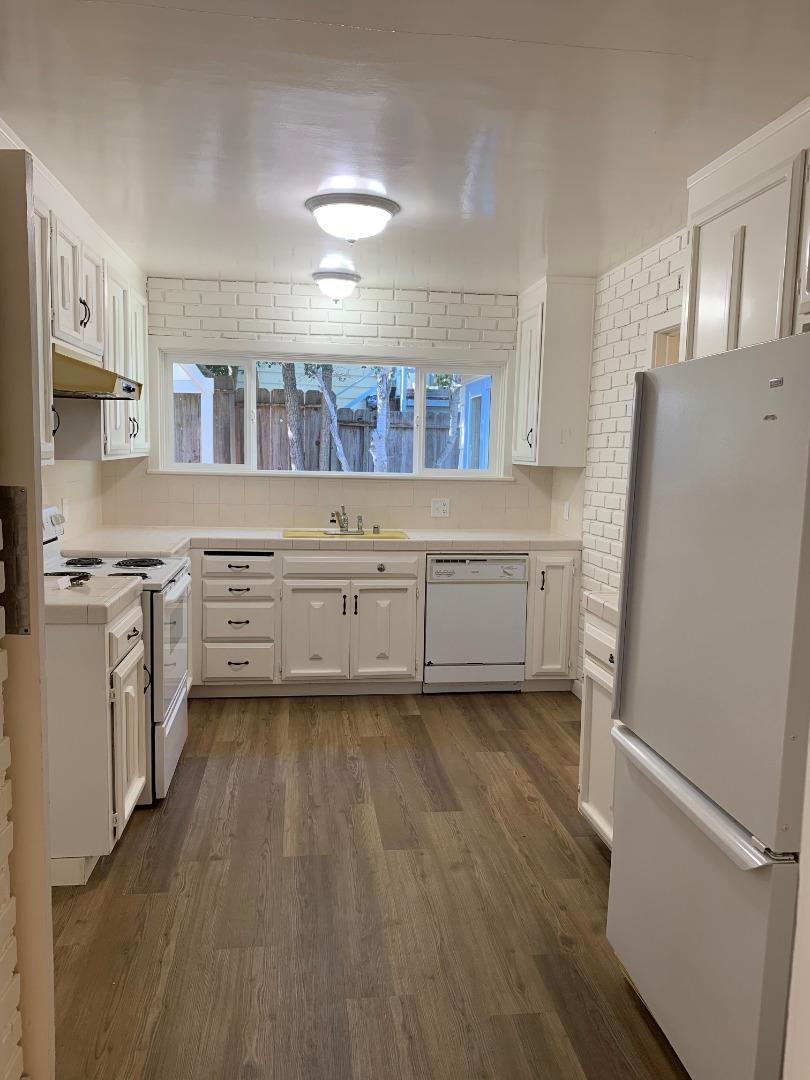 Detail Gallery Image 3 of 33 For 32 via Ventura, Monterey,  CA 93940 - – Beds | – Baths