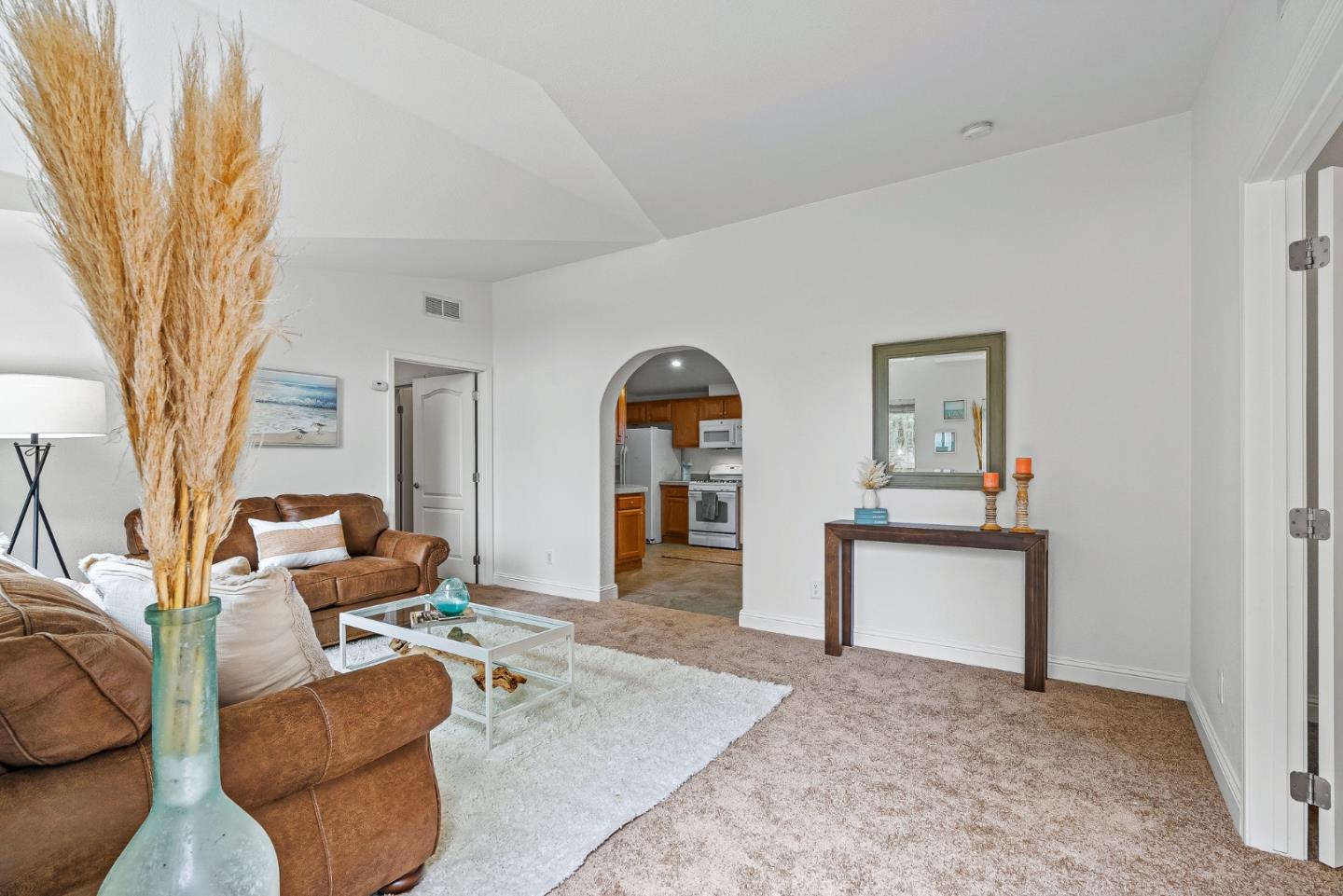 Detail Gallery Image 11 of 43 For 17779 Vierra Canyon Rd #33,  Salinas,  CA 93907 - 4 Beds | 2 Baths