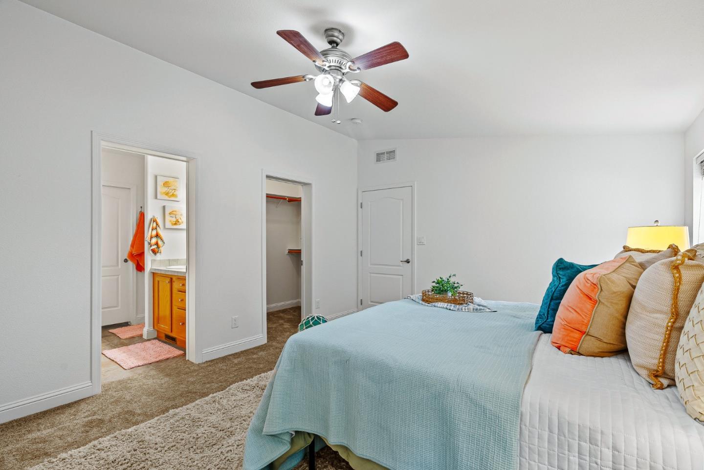 Detail Gallery Image 16 of 43 For 17779 Vierra Canyon Rd #33,  Salinas,  CA 93907 - 4 Beds | 2 Baths