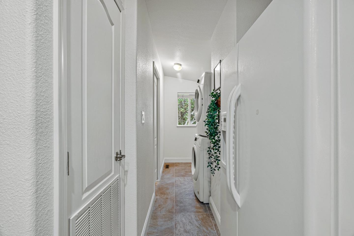 Detail Gallery Image 23 of 43 For 17779 Vierra Canyon Rd #33,  Salinas,  CA 93907 - 4 Beds | 2 Baths