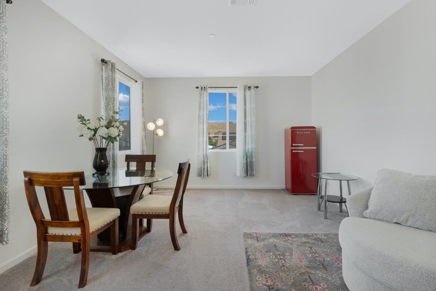 Detail Gallery Image 24 of 46 For 3076 Palomino Way, Hollister,  CA 95023 - 5 Beds | 3/1 Baths