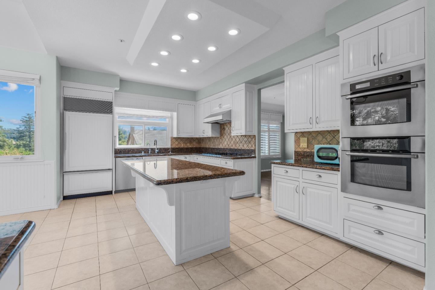 Detail Gallery Image 10 of 41 For 109 Esmeralda Ct, Santa Cruz,  CA 95060 - 4 Beds | 4 Baths