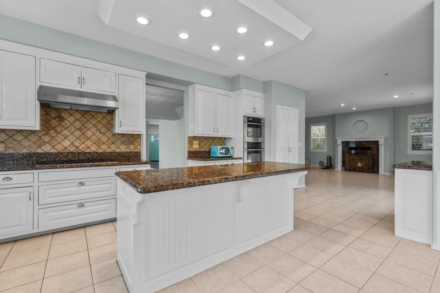 Detail Gallery Image 12 of 41 For 109 Esmeralda Ct, Santa Cruz,  CA 95060 - 4 Beds | 4 Baths