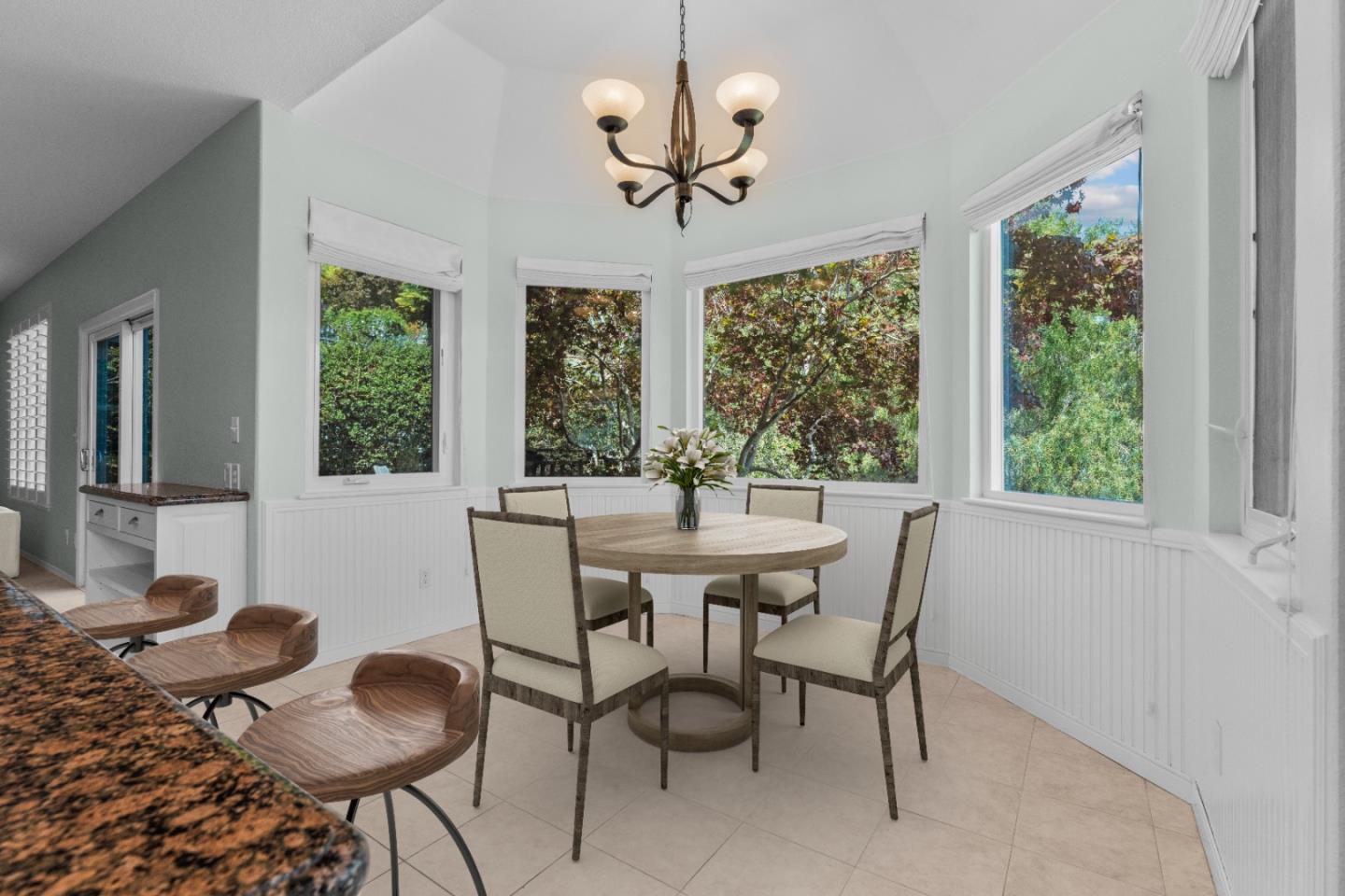 Detail Gallery Image 13 of 41 For 109 Esmeralda Ct, Santa Cruz,  CA 95060 - 4 Beds | 4 Baths