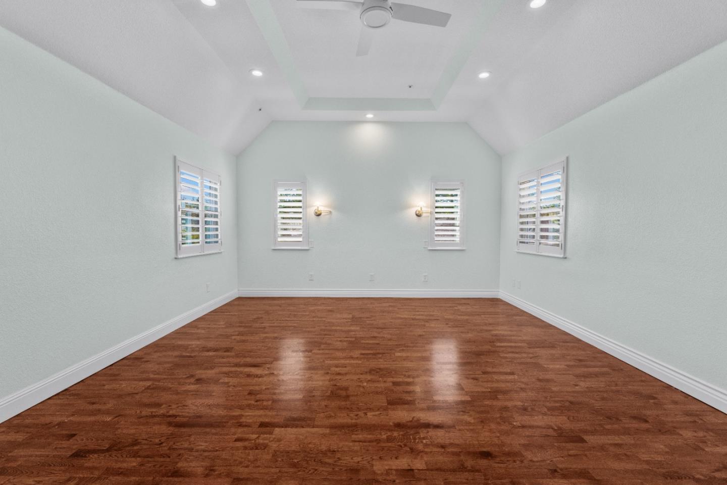 Detail Gallery Image 22 of 41 For 109 Esmeralda Ct, Santa Cruz,  CA 95060 - 4 Beds | 4 Baths