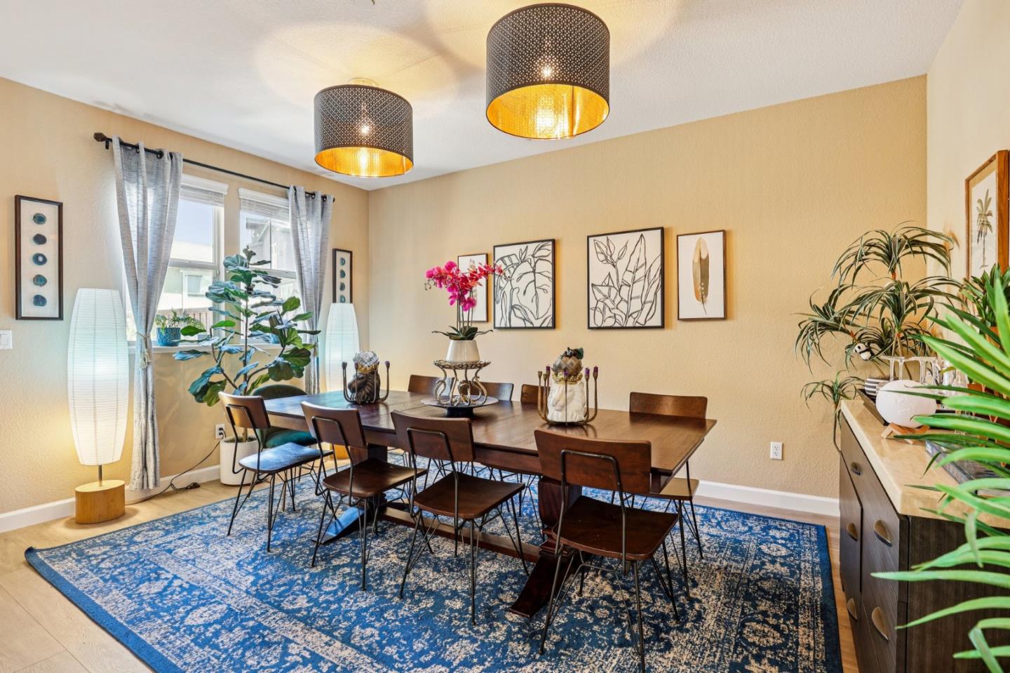 Detail Gallery Image 10 of 61 For 6264 Rocky Point Ct, Oakland,  CA 94605 - 4 Beds | 3 Baths