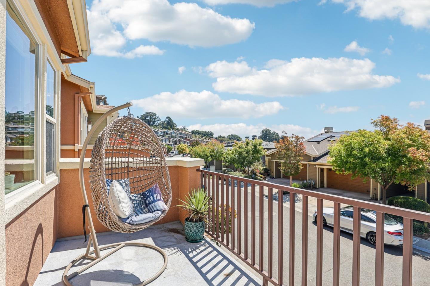 Detail Gallery Image 36 of 61 For 6264 Rocky Point Ct, Oakland,  CA 94605 - 4 Beds | 3 Baths