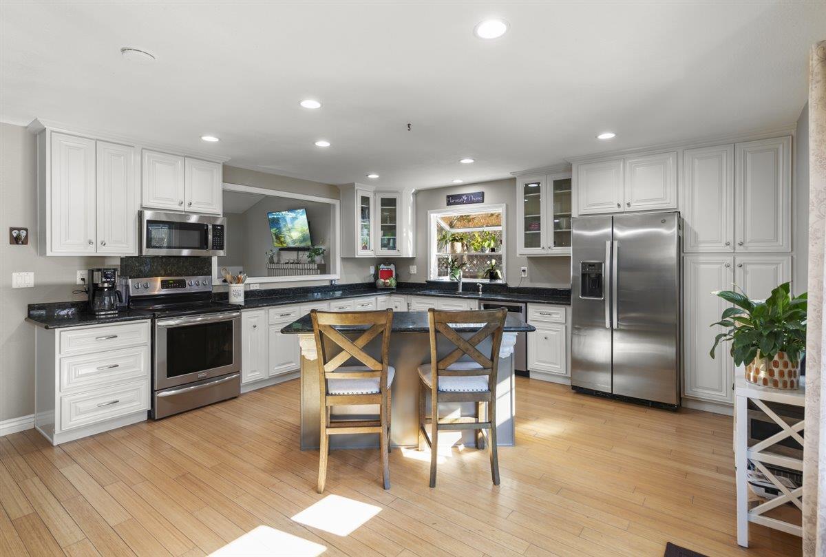 Detail Gallery Image 19 of 56 For 7330 Wren Ave, Gilroy,  CA 95020 - 4 Beds | 2 Baths