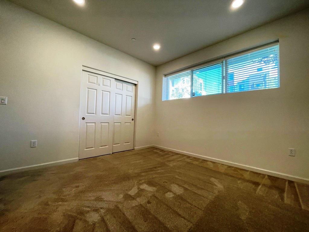Detail Gallery Image 10 of 29 For 168 Llano De Los Robles Ave, San Jose,  CA 95136 - 4 Beds | 3/1 Baths