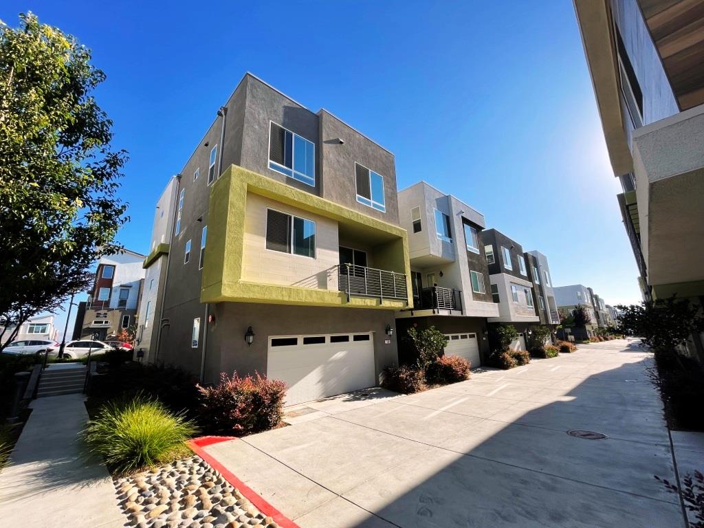Detail Gallery Image 26 of 29 For 168 Llano De Los Robles Ave, San Jose,  CA 95136 - 4 Beds | 3/1 Baths