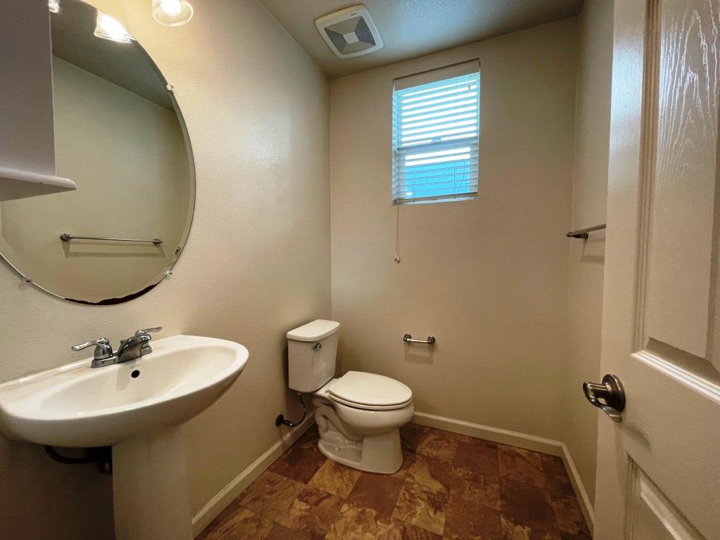 Detail Gallery Image 8 of 29 For 168 Llano De Los Robles Ave, San Jose,  CA 95136 - 4 Beds | 3/1 Baths