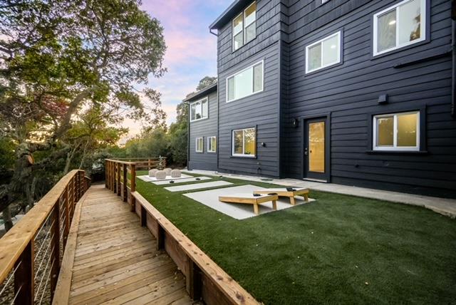 Detail Gallery Image 32 of 47 For 4346 Short Hill Rd, Oakland,  CA 94605 - 5 Beds | 4/1 Baths