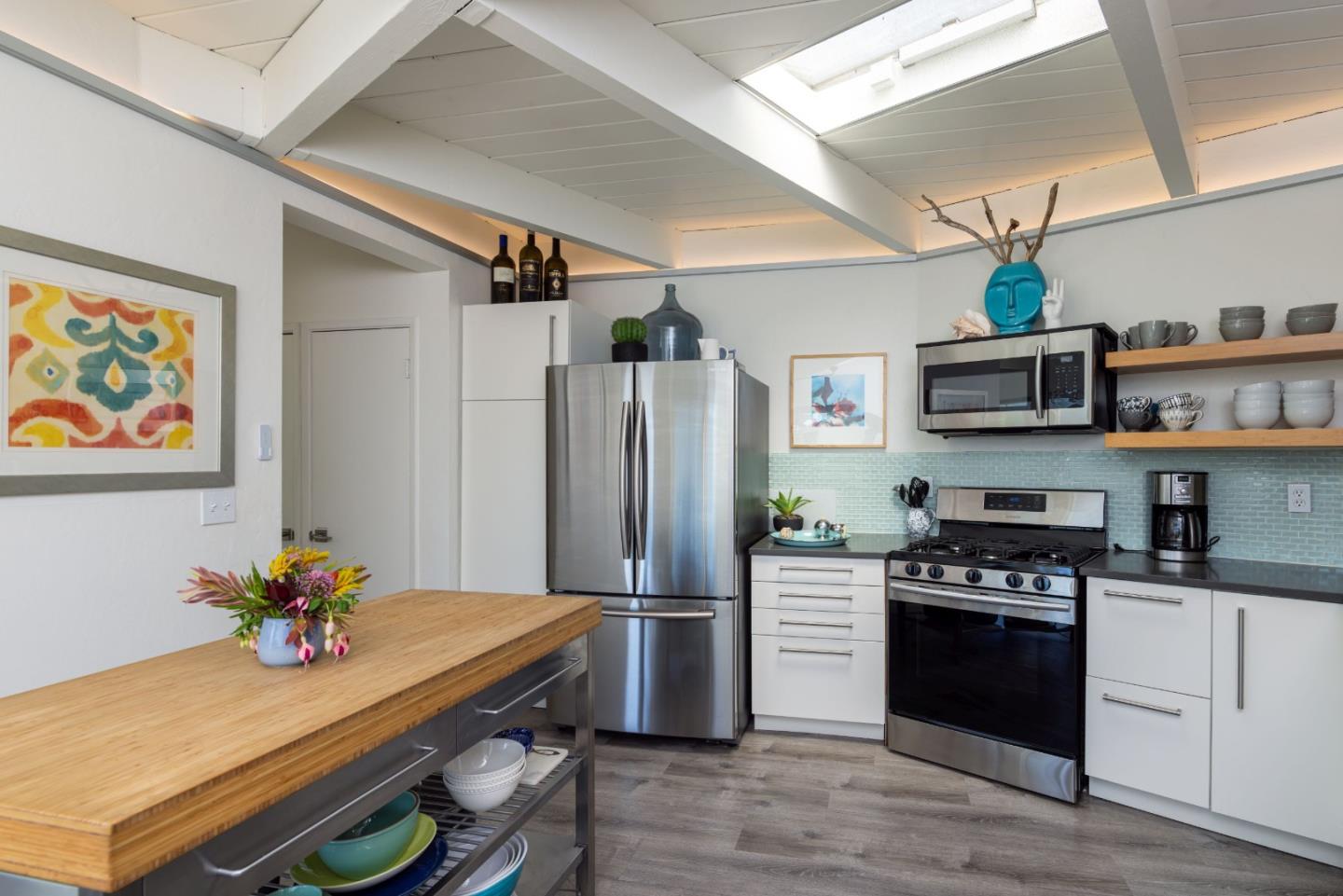 Detail Gallery Image 16 of 44 For 218 Moosehead Dr, Aptos,  CA 95003 - 4 Beds | 2/1 Baths