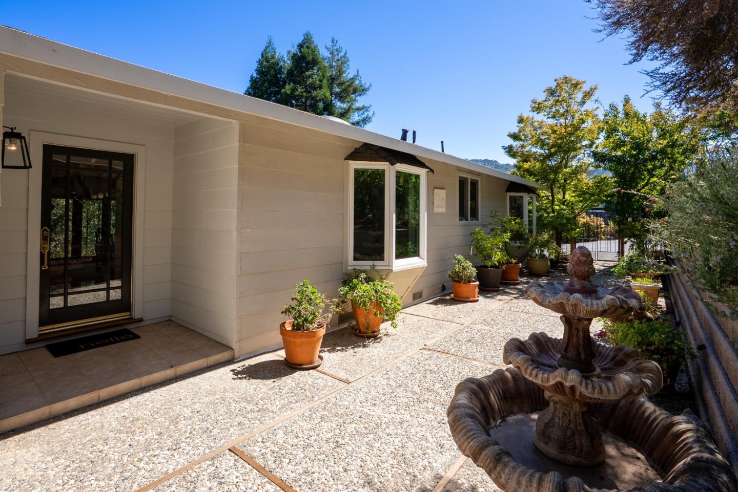 Detail Gallery Image 2 of 44 For 21160 Canyon View Dr, Saratoga,  CA 95070 - 3 Beds | 2/1 Baths