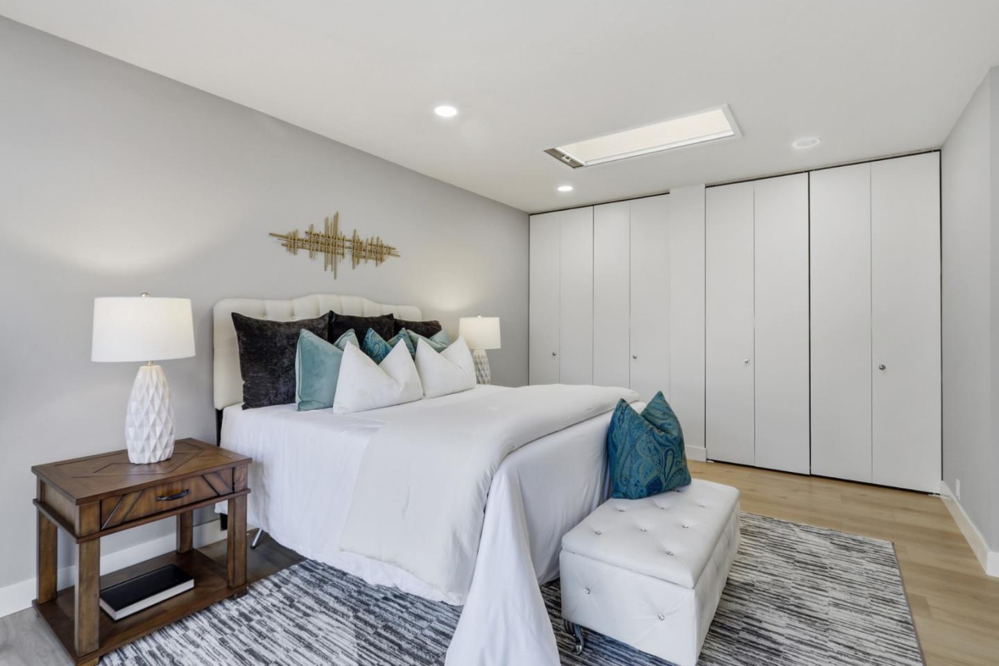 Detail Gallery Image 22 of 33 For 1189 Oakview Rd, San Jose,  CA 95121 - 2 Beds | 2 Baths