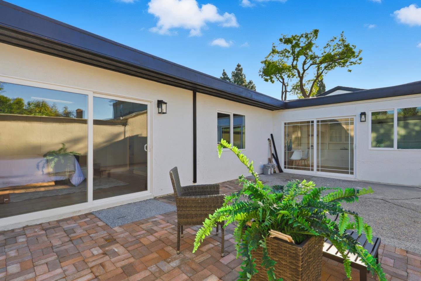 Detail Gallery Image 31 of 33 For 1189 Oakview Rd, San Jose,  CA 95121 - 2 Beds | 2 Baths