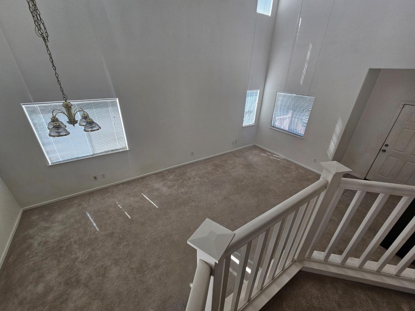 Detail Gallery Image 17 of 36 For 1700 St Charlotte Ln, Modesto,  CA 95358 - 4 Beds | 2/1 Baths