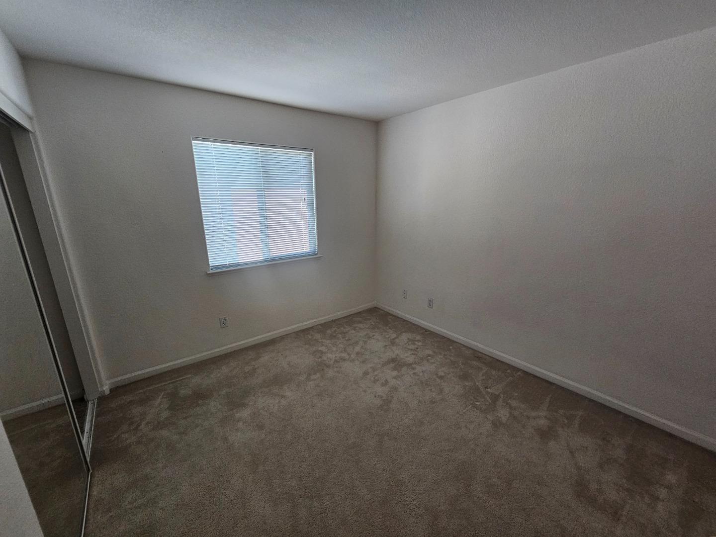 Detail Gallery Image 19 of 36 For 1700 St Charlotte Ln, Modesto,  CA 95358 - 4 Beds | 2/1 Baths