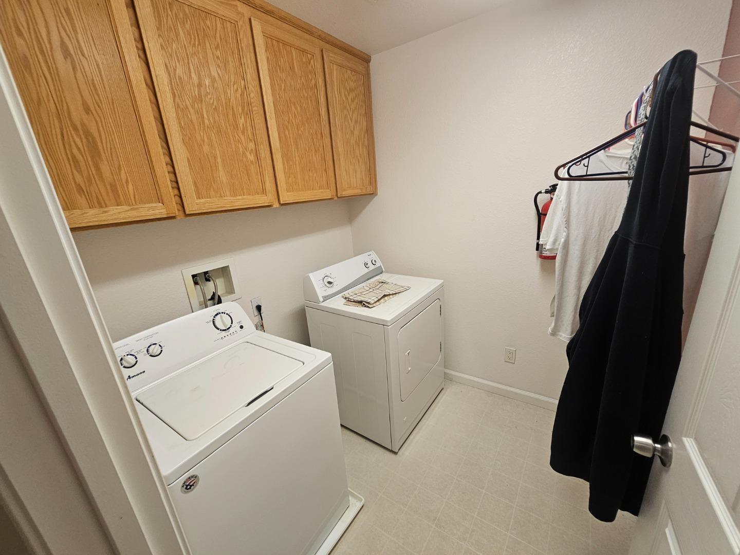 Detail Gallery Image 25 of 36 For 1700 St Charlotte Ln, Modesto,  CA 95358 - 4 Beds | 2/1 Baths