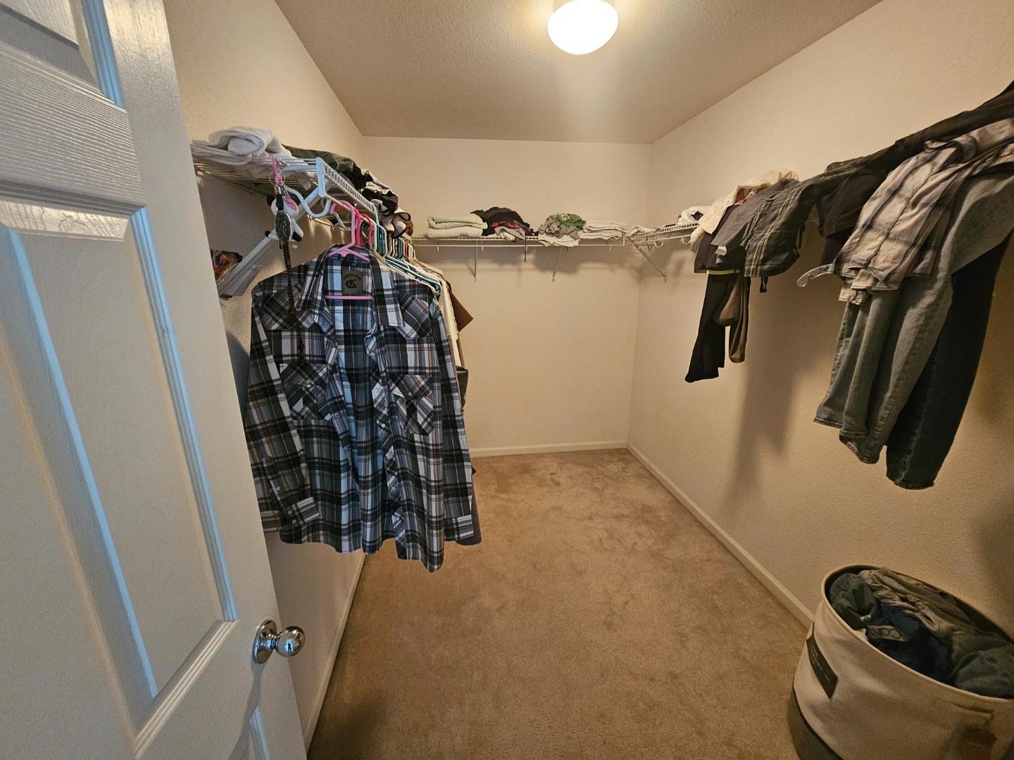 Detail Gallery Image 30 of 36 For 1700 St Charlotte Ln, Modesto,  CA 95358 - 4 Beds | 2/1 Baths