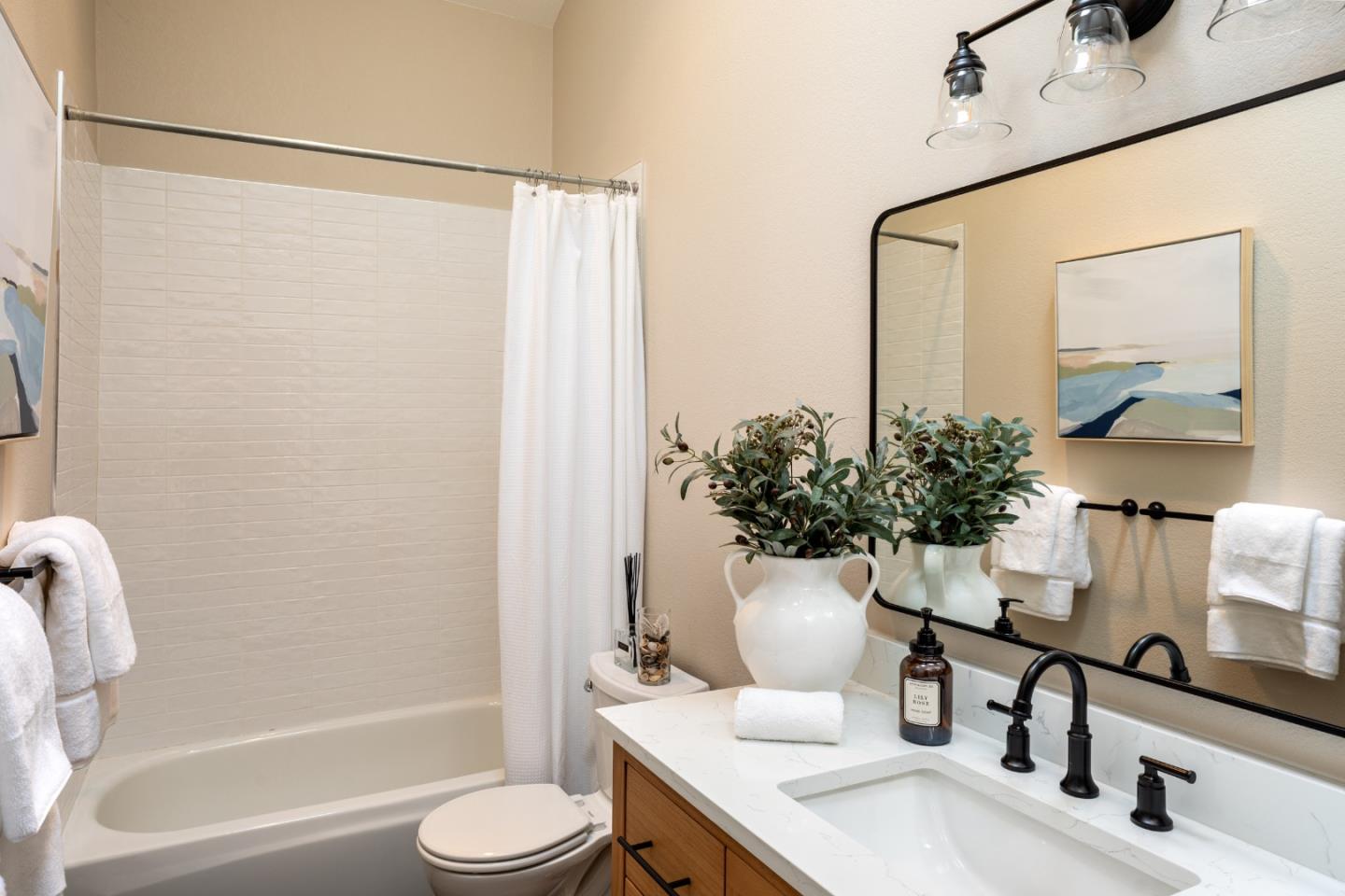 Detail Gallery Image 17 of 26 For 269 Bush St #C,  Mountain View,  CA 94041 - 3 Beds | 2/1 Baths