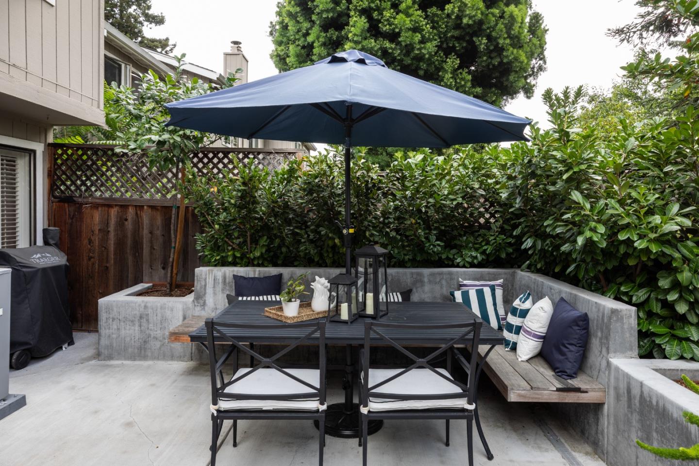 Detail Gallery Image 24 of 26 For 269 Bush St #C,  Mountain View,  CA 94041 - 3 Beds | 2/1 Baths