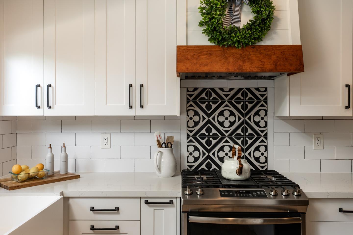 Detail Gallery Image 7 of 26 For 269 Bush St #C,  Mountain View,  CA 94041 - 3 Beds | 2/1 Baths