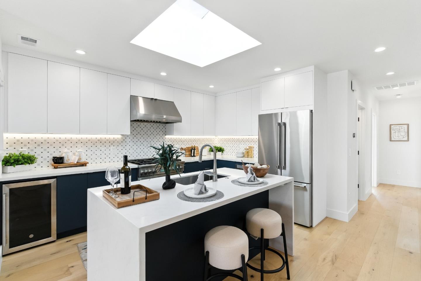 Detail Gallery Image 18 of 86 For 785 39th Ave, San Francisco,  CA 94121 - 4 Beds | 3 Baths