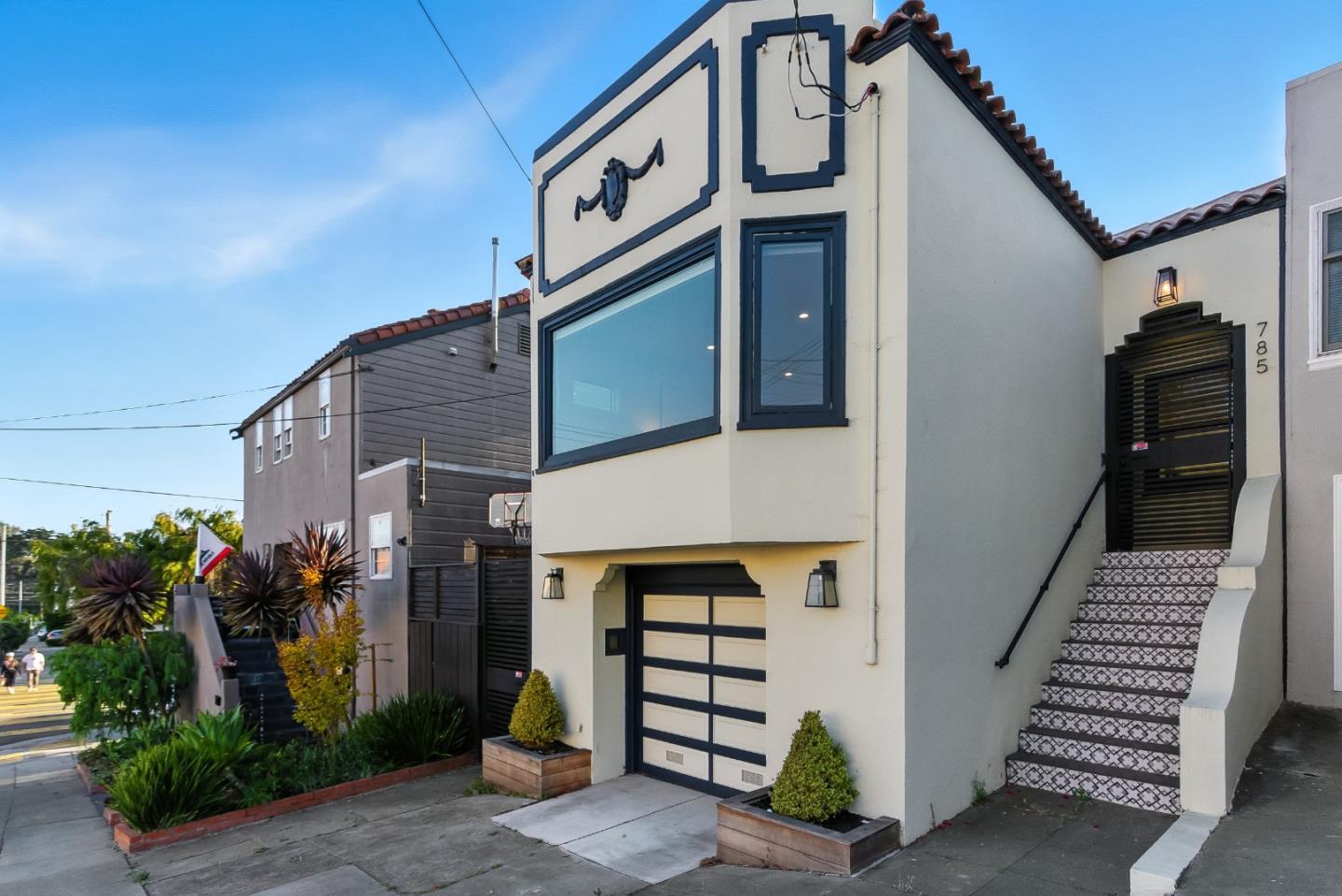 Detail Gallery Image 2 of 86 For 785 39th Ave, San Francisco,  CA 94121 - 4 Beds | 3 Baths