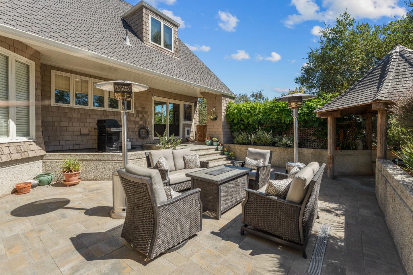 Detail Gallery Image 22 of 48 For 117 Moore Creek Rd, Santa Cruz,  CA 95060 - 4 Beds | 2/1 Baths
